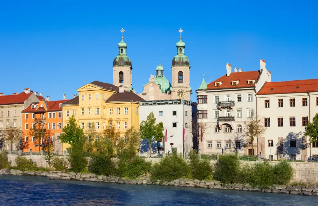 DT - Innsbruck, Austria - ugust Bank Holiday City Breaks in Europe - blog - featured images